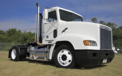 2000 Freightliner FL112 Single Axle Daycab – Featured Used Truck
